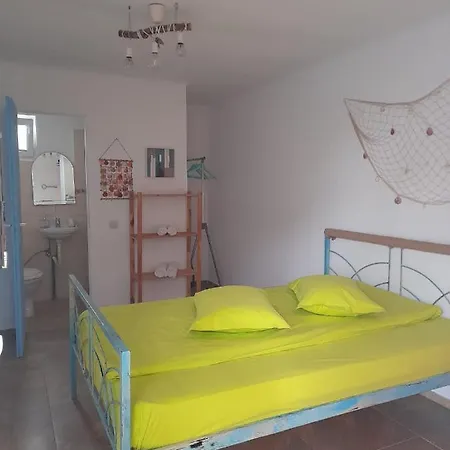 Casa Arca Gazde/Camere de închiriat *